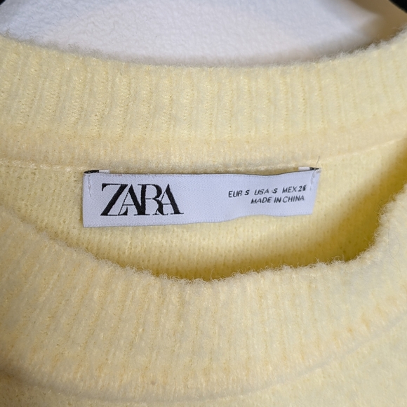 Small Zara Yellow Cropped Sweater - Picture 3 of 3